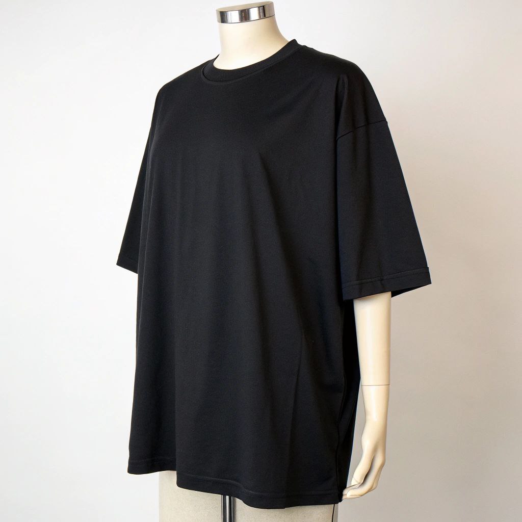 Women's Standard Oversized Tee - Black